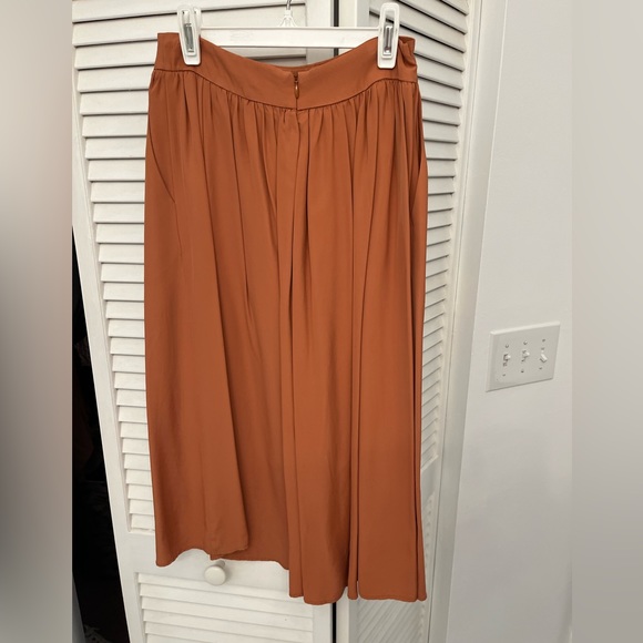 Orange flowy skirt - Picture 2 of 3